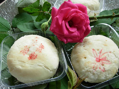 廠家直銷鮮花餅禮品盒，批發(fā)優(yōu)選，休閑糕點(diǎn)特產(chǎn)