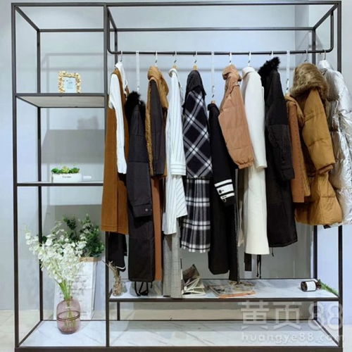 瑞琳珈娜精品女裝 高性價比中老年風(fēng)衣，工廠直供，源頭好貨